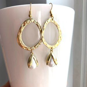 Textured Gold Hoop Pearl drop Earrings ~NWT